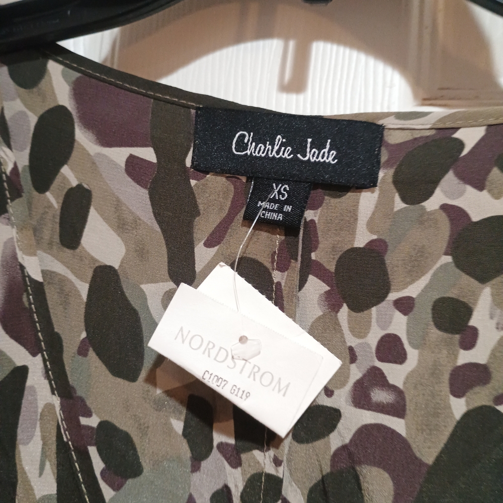 NWT Women's Anthro Charlie Jade Belted Camouflage Dress V Neck Size XSmall - Picture 4 of 8